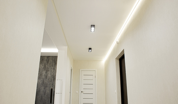 Потолок в коридор