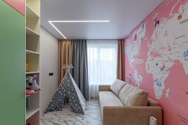 Натяжной потолок в детской