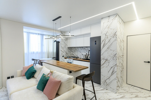 Потолок со световыми линиями #2